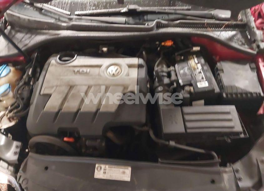 Photo 10 of 2011 Volkswagen Jetta SPORTWAGEN 2.0L TDI (VIN 3VWPL7AJ8BM635678)