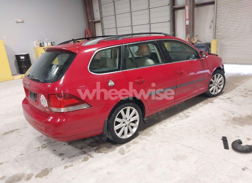 Photo 4 of 2011 Volkswagen Jetta SPORTWAGEN 2.0L TDI (VIN 3VWPL7AJ8BM635678)