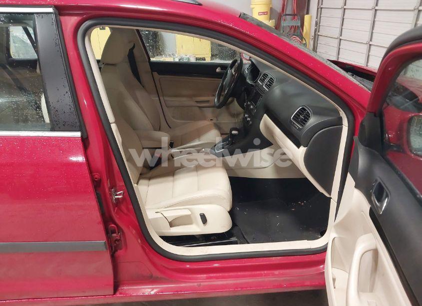 Photo 5 of 2011 Volkswagen Jetta SPORTWAGEN 2.0L TDI (VIN 3VWPL7AJ8BM635678)