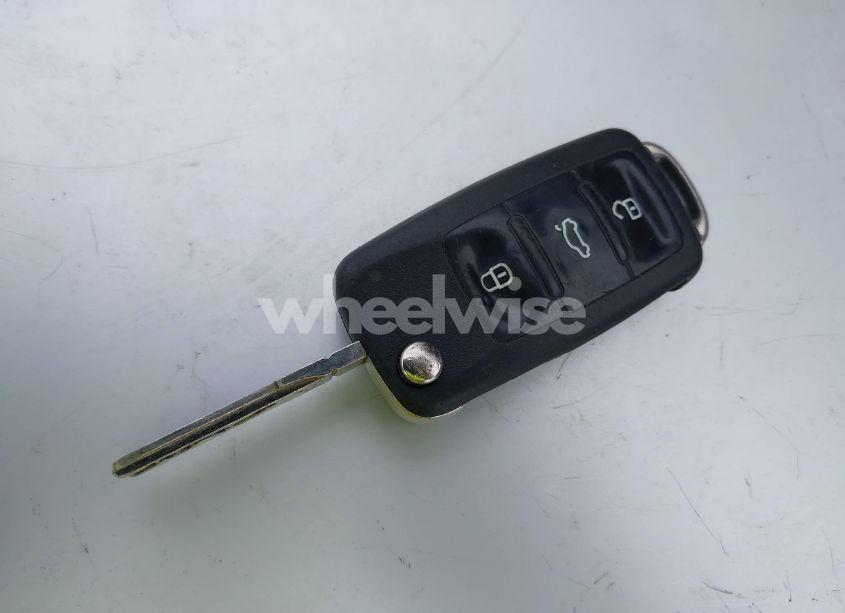 Photo 11 of 2011 Volkswagen Jetta SPORTWAGEN 2.0L TDI (VIN 3VWPL7AJ8BM644008)