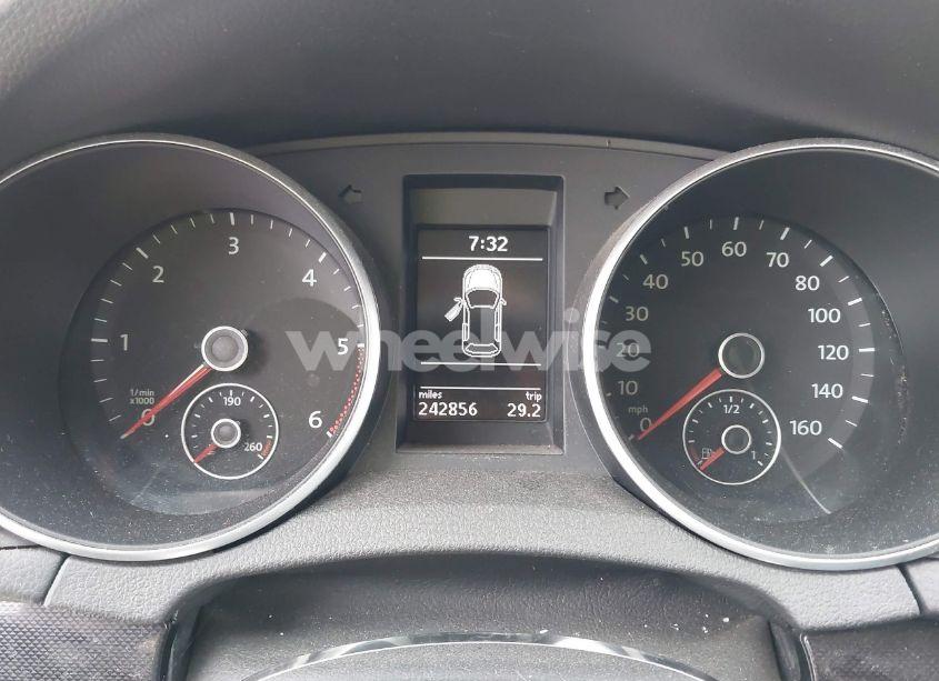 Photo 7 of 2011 Volkswagen Jetta SPORTWAGEN 2.0L TDI (VIN 3VWPL7AJ8BM644008)