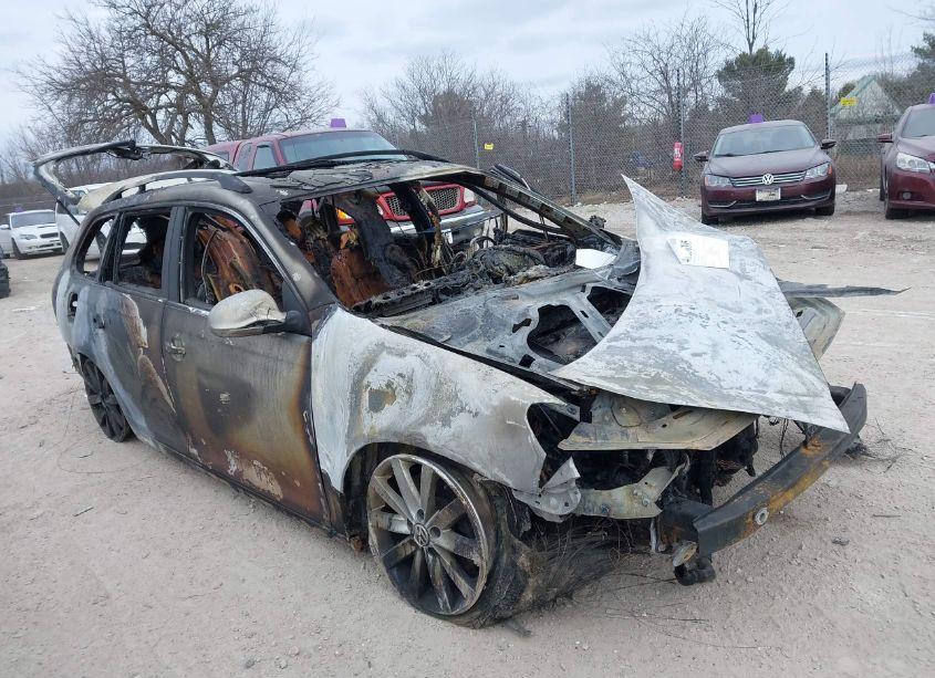 2011 Volkswagen Jetta SPORTWAGEN 2.0L TDI (VIN 3VWPL7AJ8BM672813) main photo