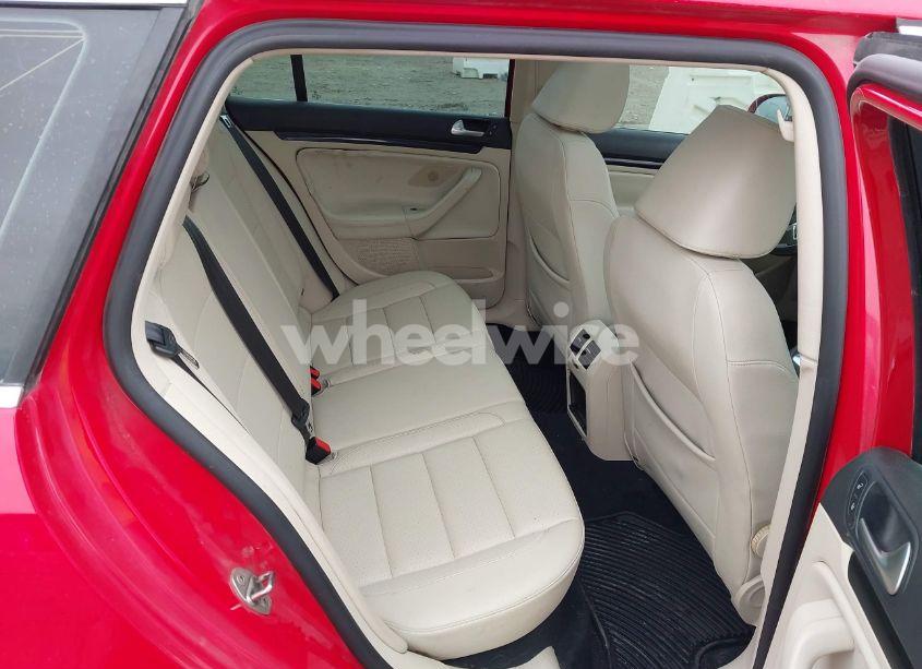 Photo 8 of 2012 Volkswagen Jetta SPORTWAGEN 2.0L TDI (VIN 3VWPL7AJ8CM659240)