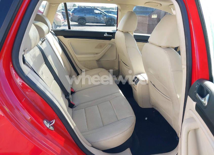 Photo 8 of 2012 Volkswagen Jetta SPORTWAGEN 2.0L TDI (VIN 3VWPL7AJ8CM670576)