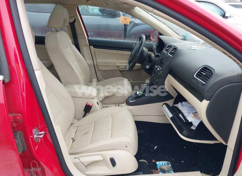 Photo 5 of 2012 Volkswagen Jetta SPORTWAGEN 2.0L TDI (VIN 3VWPL7AJ8CM697115)