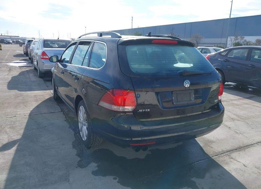 Photo 3 of 2013 Volkswagen Jetta SPORTWAGEN 2.0L TDI (VIN 3VWPL7AJ8DM601131)