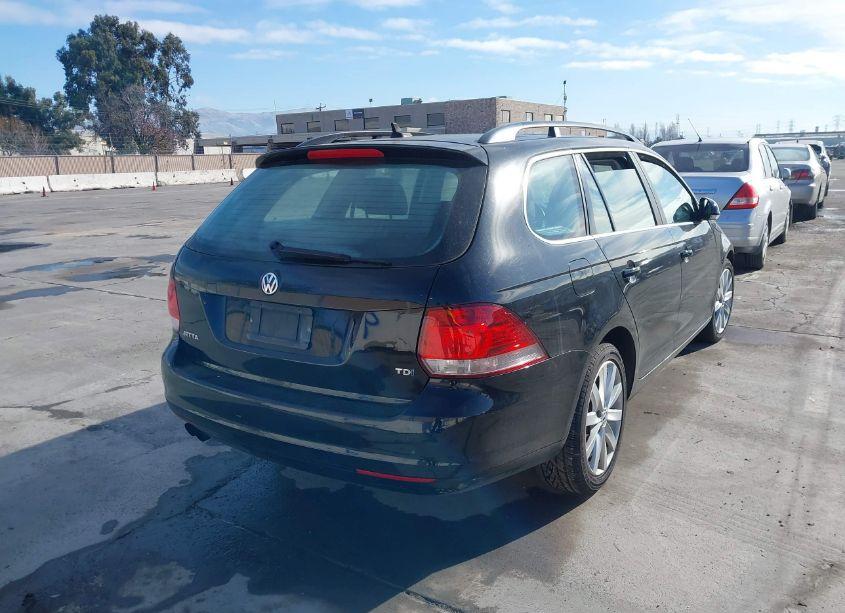 Photo 4 of 2013 Volkswagen Jetta SPORTWAGEN 2.0L TDI (VIN 3VWPL7AJ8DM601131)