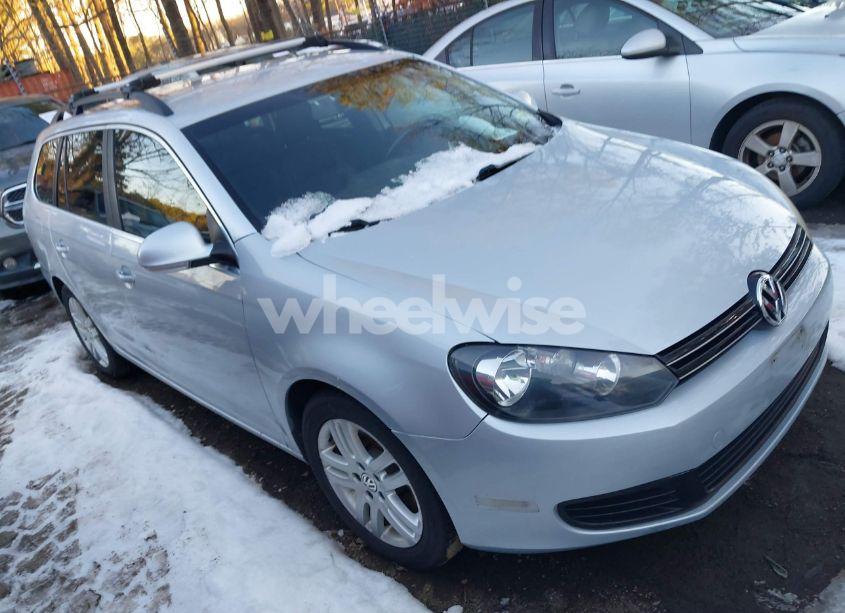 2013 Volkswagen Jetta SPORTWAGEN 2.0L TDI (VIN 3VWPL7AJ8DM617457) main photo
