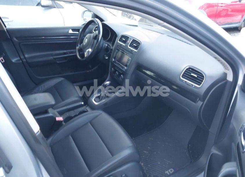 Photo 5 of 2013 Volkswagen Jetta SPORTWAGEN 2.0L TDI (VIN 3VWPL7AJ8DM617457)