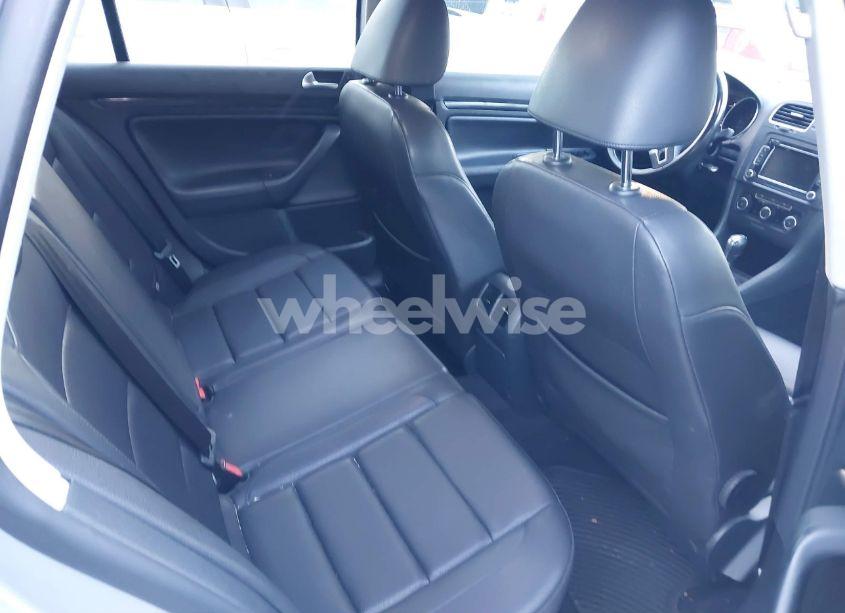 Photo 8 of 2013 Volkswagen Jetta SPORTWAGEN 2.0L TDI (VIN 3VWPL7AJ8DM617457)