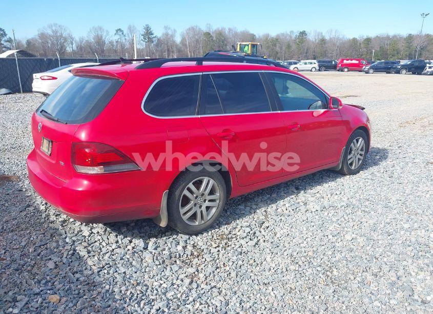 Photo 4 of 2013 Volkswagen Jetta SPORTWAGEN 2.0L TDI (VIN 3VWPL7AJ8DM632492)