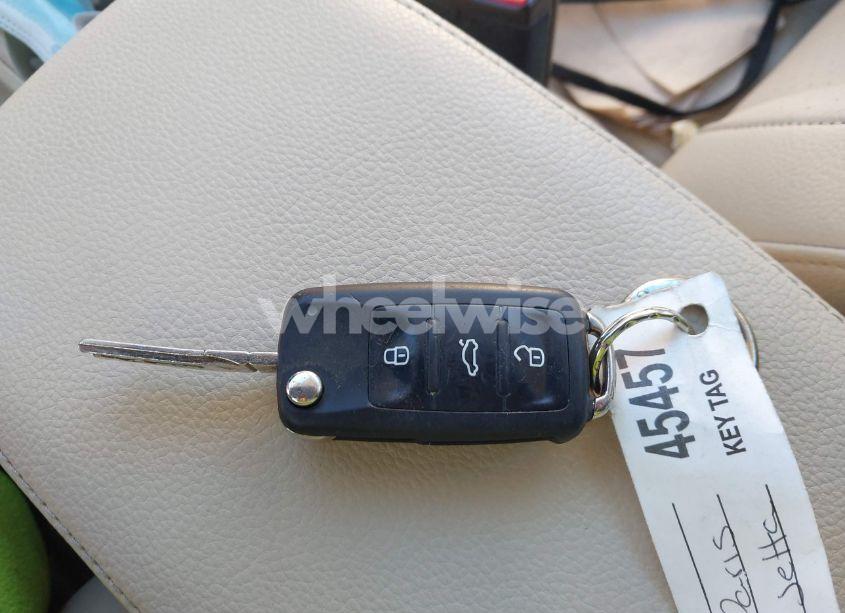 Photo 11 of 2013 Volkswagen Jetta SPORTWAGEN 2.0L TDI (VIN 3VWPL7AJ8DM655223)