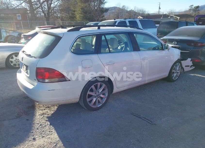 Photo 4 of 2013 Volkswagen Jetta SPORTWAGEN 2.0L TDI (VIN 3VWPL7AJ8DM655223)
