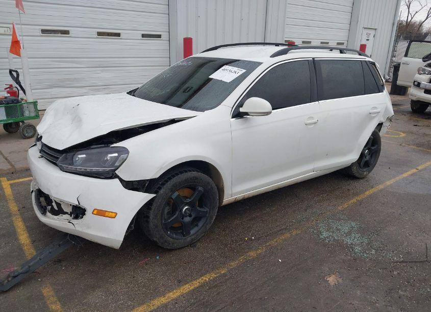 Photo 2 of 2013 Volkswagen Jetta SPORTWAGEN 2.0L TDI (VIN 3VWPL7AJ8DM661409)