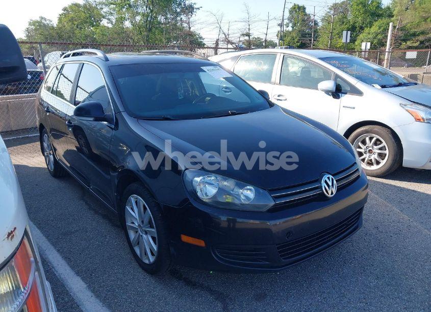 2013 Volkswagen Jetta SPORTWAGEN 2.0L TDI (VIN 3VWPL7AJ8DM689372) main photo