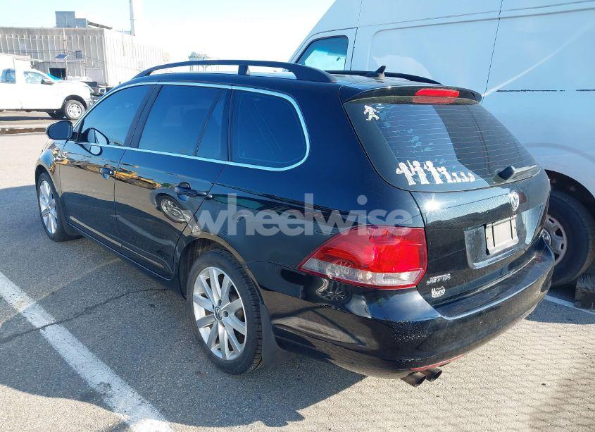 Photo 3 of 2013 Volkswagen Jetta SPORTWAGEN 2.0L TDI (VIN 3VWPL7AJ8DM689372)