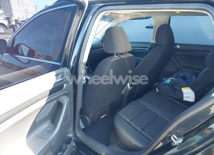 Photo 8 of 2013 Volkswagen Jetta SPORTWAGEN 2.0L TDI (VIN 3VWPL7AJ8DM689372)