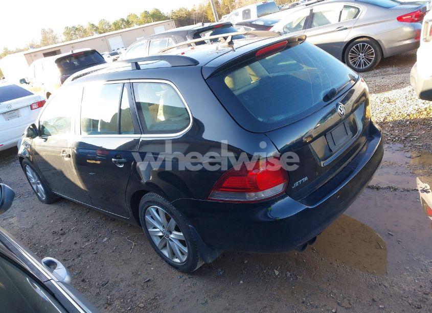 Photo 3 of 2013 Volkswagen Jetta SPORTWAGEN 2.0L TDI (VIN 3VWPL7AJ8DM692319)