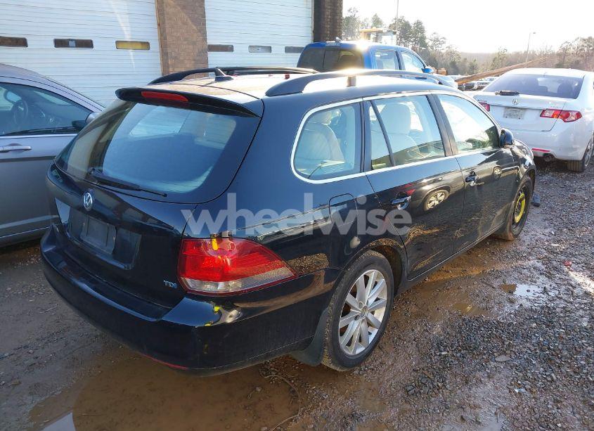 Photo 4 of 2013 Volkswagen Jetta SPORTWAGEN 2.0L TDI (VIN 3VWPL7AJ8DM692319)