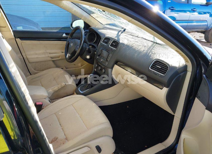 Photo 5 of 2013 Volkswagen Jetta SPORTWAGEN 2.0L TDI (VIN 3VWPL7AJ8DM692319)