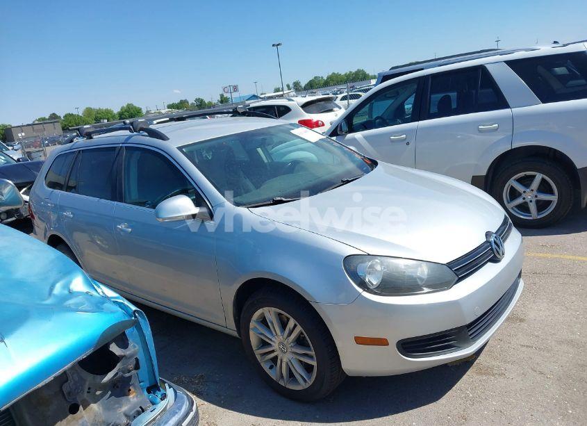 2014 Volkswagen Jetta SPORTWAGEN 2.0L TDI (VIN 3VWPL7AJ8EM608162) main photo