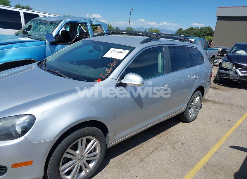 Photo 6 of 2014 Volkswagen Jetta SPORTWAGEN 2.0L TDI (VIN 3VWPL7AJ8EM608162)