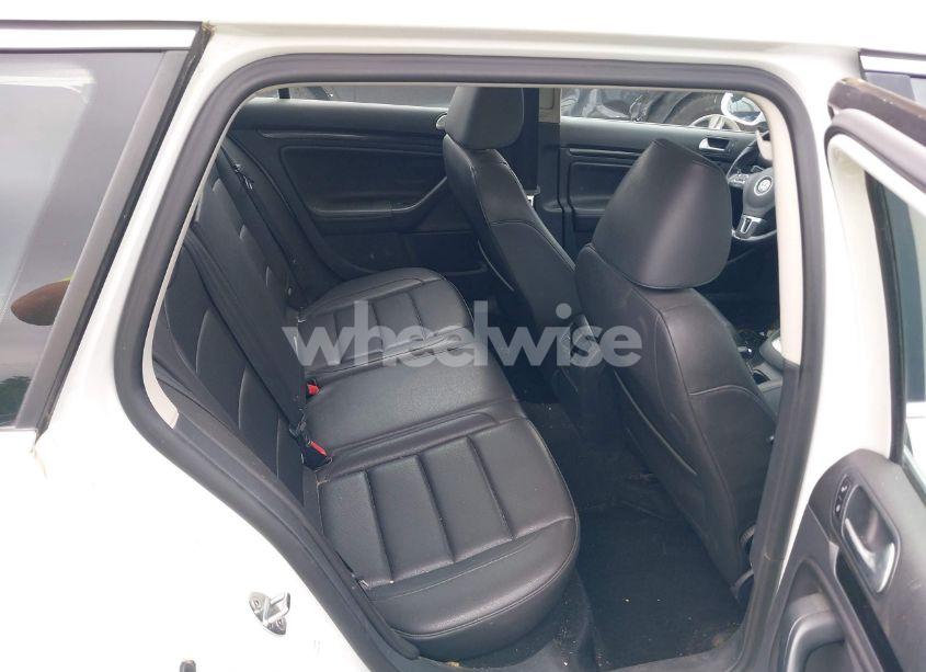 Photo 8 of 2014 Volkswagen Jetta SPORTWAGEN 2.0L TDI (VIN 3VWPL7AJ8EM619517)