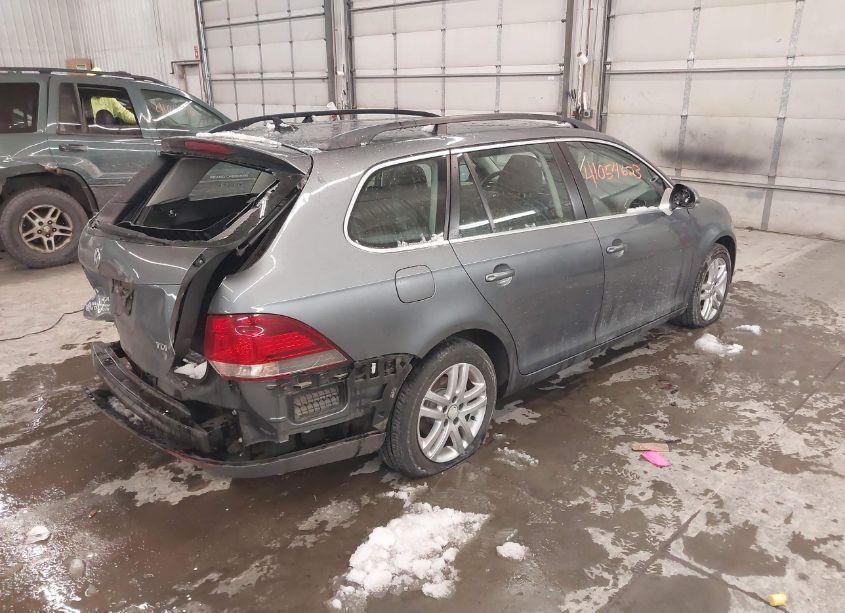 Photo 4 of 2011 Volkswagen Jetta SPORTWAGEN 2.0L TDI (VIN 3VWPL7AJ9BM650657)