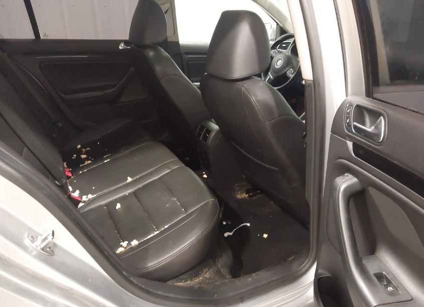 Photo 8 of 2012 Volkswagen Jetta SPORTWAGEN 2.0L TDI (VIN 3VWPL7AJ9CM628773)