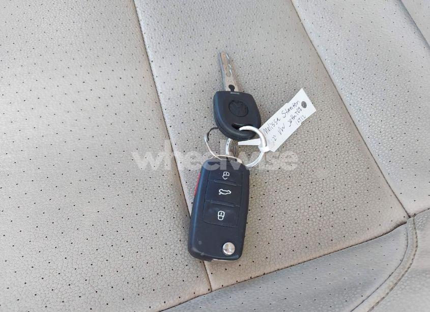 Photo 11 of 2012 Volkswagen Jetta SPORTWAGEN 2.0L TDI (VIN 3VWPL7AJ9CM669372)