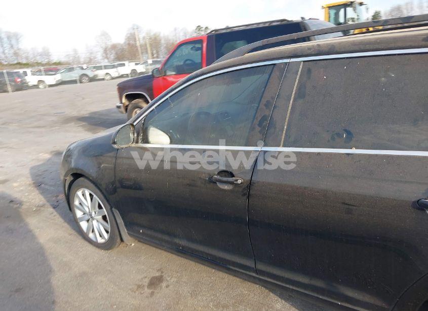 Photo 6 of 2012 Volkswagen Jetta SPORTWAGEN 2.0L TDI (VIN 3VWPL7AJ9CM681652)