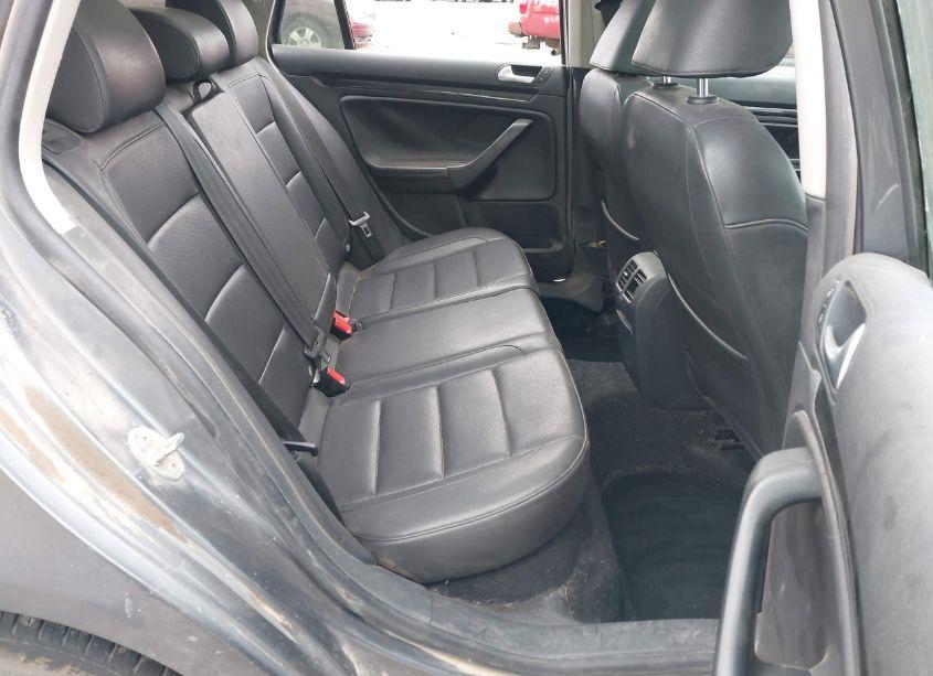 Photo 8 of 2012 Volkswagen Jetta SPORTWAGEN 2.0L TDI (VIN 3VWPL7AJ9CM704931)