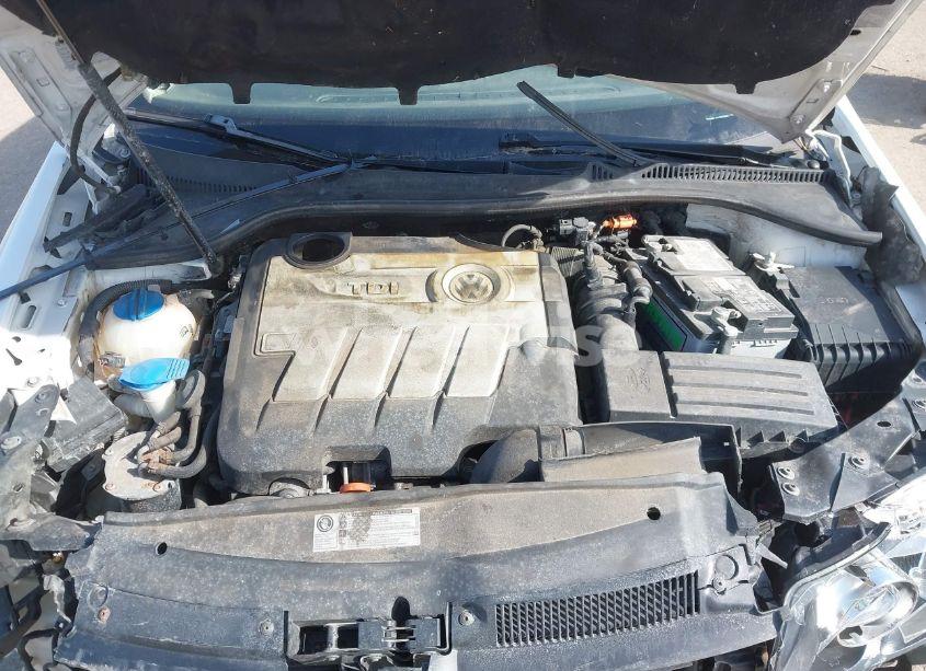 Photo 10 of 2013 Volkswagen Jetta SPORTWAGEN 2.0L TDI (VIN 3VWPL7AJ9DM611277)