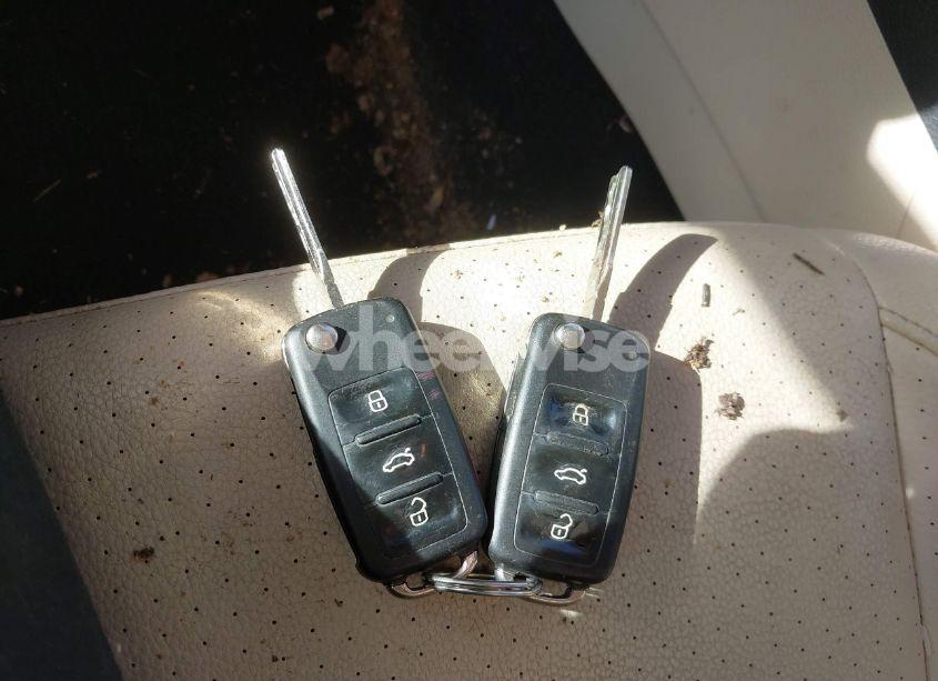 Photo 11 of 2013 Volkswagen Jetta SPORTWAGEN 2.0L TDI (VIN 3VWPL7AJ9DM611277)