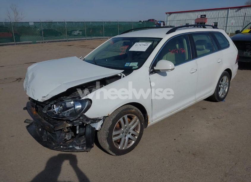 Photo 2 of 2013 Volkswagen Jetta SPORTWAGEN 2.0L TDI (VIN 3VWPL7AJ9DM611277)