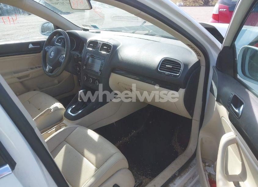 Photo 5 of 2013 Volkswagen Jetta SPORTWAGEN 2.0L TDI (VIN 3VWPL7AJ9DM611277)