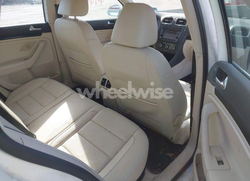 Photo 8 of 2013 Volkswagen Jetta SPORTWAGEN 2.0L TDI (VIN 3VWPL7AJ9DM611277)