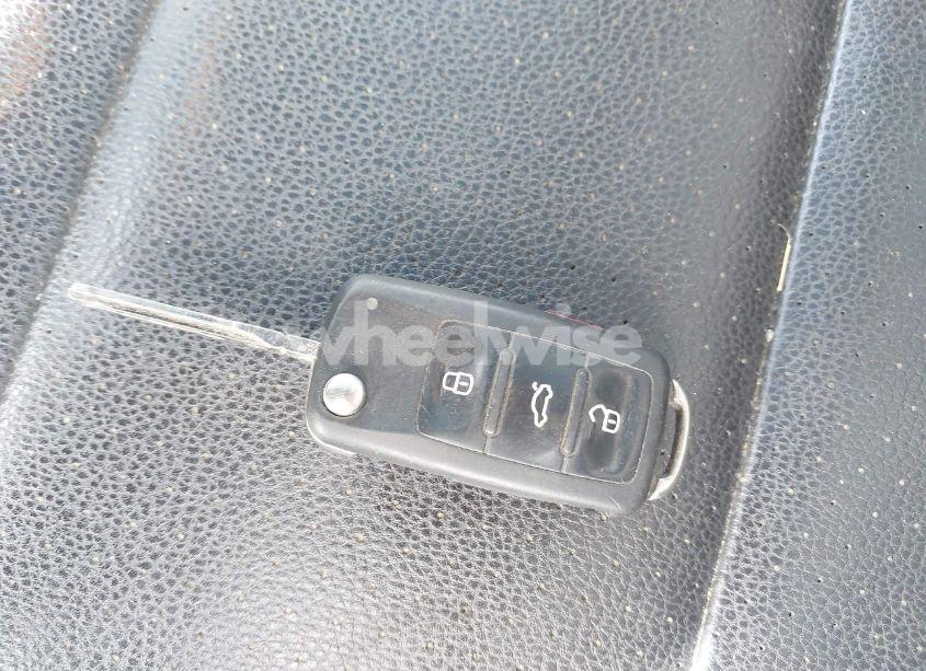 Photo 11 of 2013 Volkswagen Jetta SPORTWAGEN 2.0L TDI (VIN 3VWPL7AJ9DM637099)