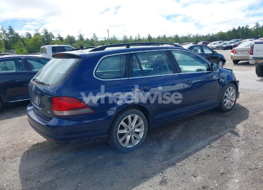 Photo 4 of 2013 Volkswagen Jetta SPORTWAGEN 2.0L TDI (VIN 3VWPL7AJ9DM637099)