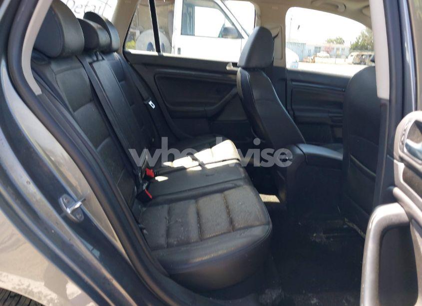 Photo 8 of 2013 Volkswagen Jetta SPORTWAGEN 2.0L TDI (VIN 3VWPL7AJ9DM666456)