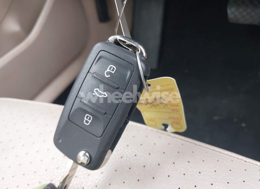 Photo 11 of 2011 Volkswagen Jetta SPORTWAGEN 2.0L TDI (VIN 3VWPL7AJXBM711921)