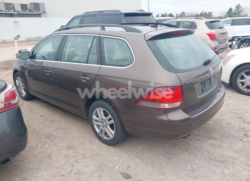 Photo 3 of 2011 Volkswagen Jetta SPORTWAGEN 2.0L TDI (VIN 3VWPL7AJXBM711921)