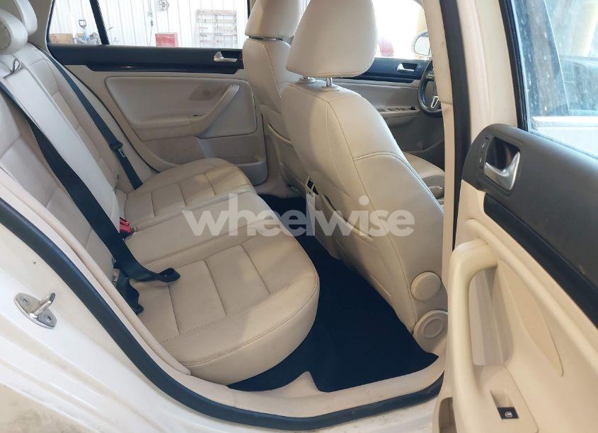 Photo 8 of 2012 Volkswagen Jetta SPORTWAGEN 2.0L TDI (VIN 3VWPL7AJXCM670353)