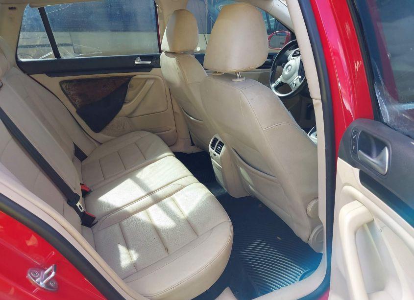 Photo 8 of 2013 Volkswagen Jetta SPORTWAGEN 2.0L TDI (VIN 3VWPL7AJXDM687753)