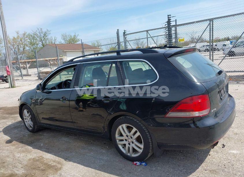 Photo 14 of 2013 Volkswagen Jetta SPORTWAGEN 2.0L TDI (VIN 3VWPL7AJXDM696405)