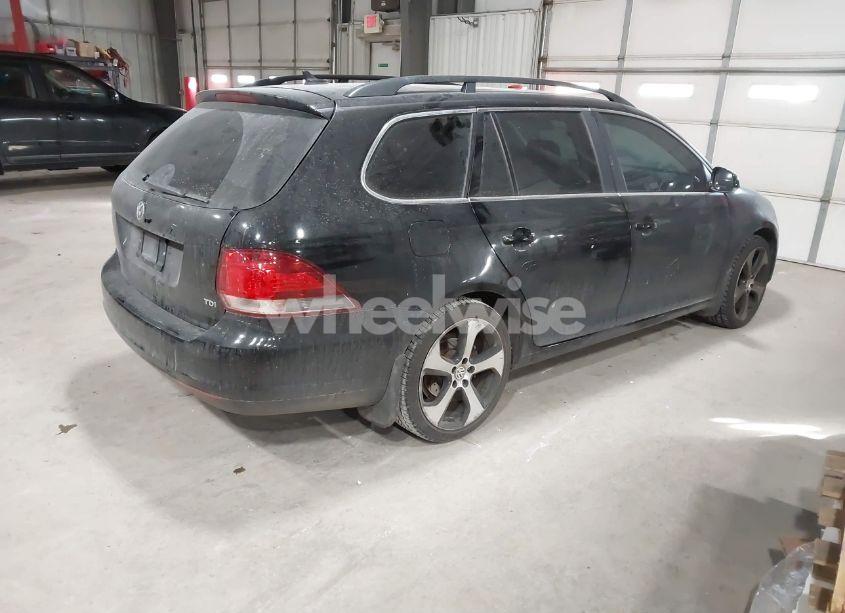 Photo 4 of 2014 Volkswagen Jetta SPORTWAGEN 2.0L TDI (VIN 3VWPL7AJXEM602802)