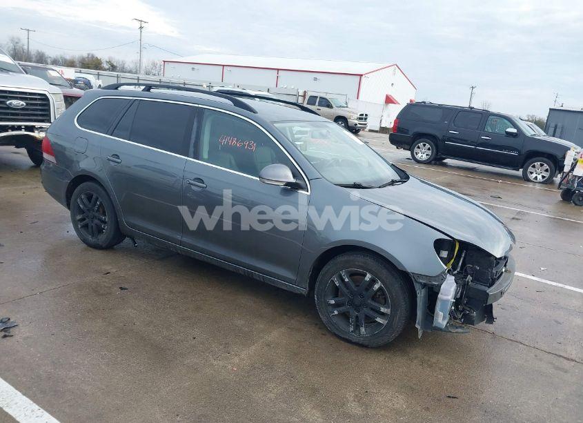 2014 Volkswagen Jetta SPORTWAGEN 2.0L TDI (VIN 3VWPL7AJXEM604971) main photo