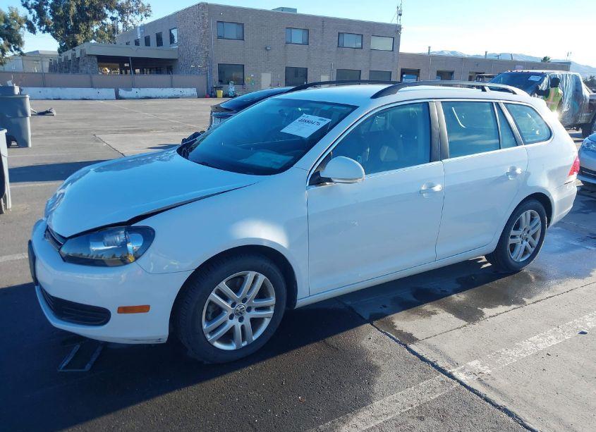 Photo 2 of 2014 Volkswagen Jetta SPORTWAGEN 2.0L TDI (VIN 3VWPL7AJXEM626758)