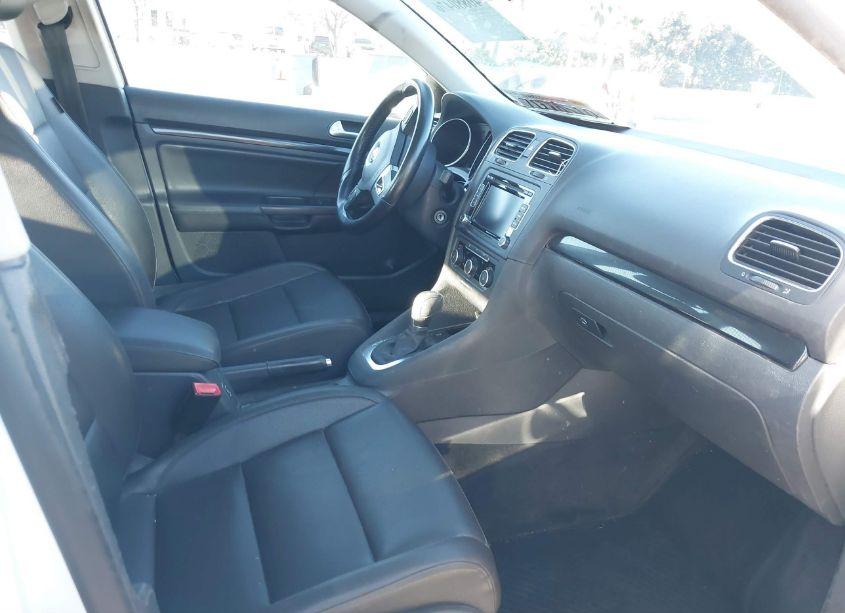 Photo 5 of 2014 Volkswagen Jetta SPORTWAGEN 2.0L TDI (VIN 3VWPL7AJXEM626758)