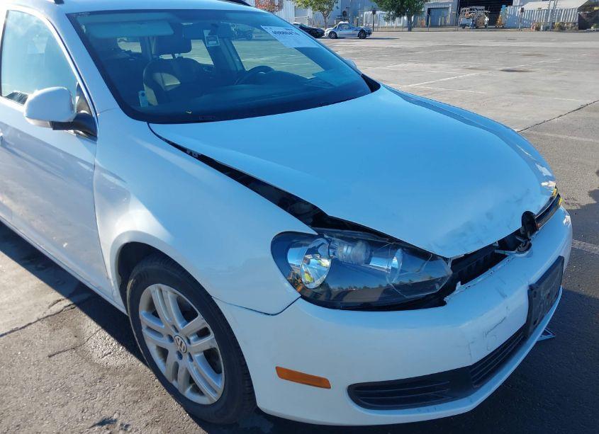 Photo 6 of 2014 Volkswagen Jetta SPORTWAGEN 2.0L TDI (VIN 3VWPL7AJXEM626758)